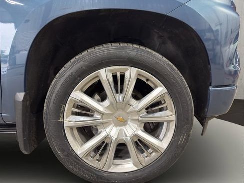 Used 2024 Chevrolet Silverado 1500 High Country w/ High Country Premium Package AWD/4WD image 24
