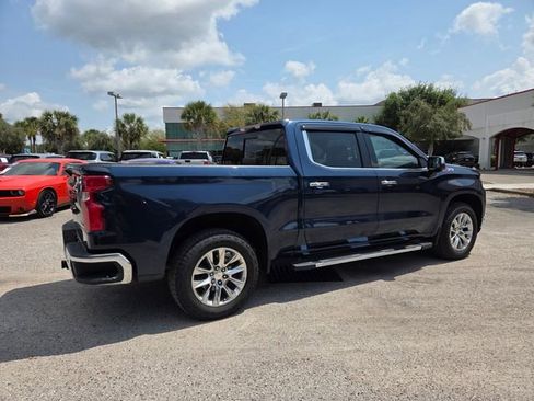 Used 2022 Chevrolet Silverado 1500 LTZ AWD/4WD image 12