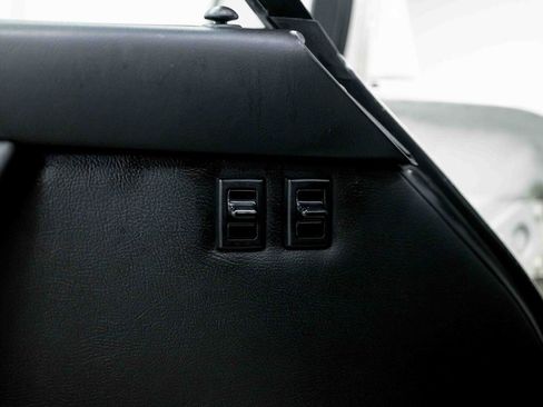 Used 1987 Porsche 911 Carrera RWD image 35