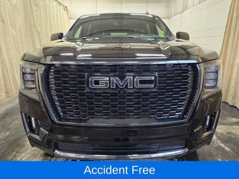 Used 2024 GMC Yukon XL Denali Ultimate image 3