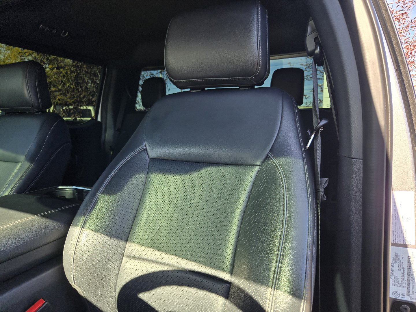 Used 2024 Ford F150 Lariat AWD/4WD image 11