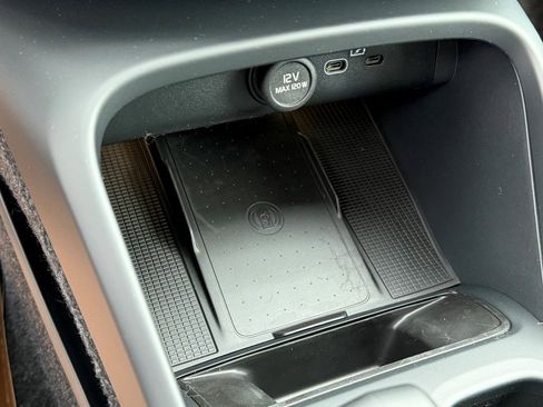 New 2026 Volvo XC40 B5 Core w/ Climate Package image 24