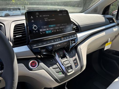 New 2025 Honda Odyssey EX-L image 28
