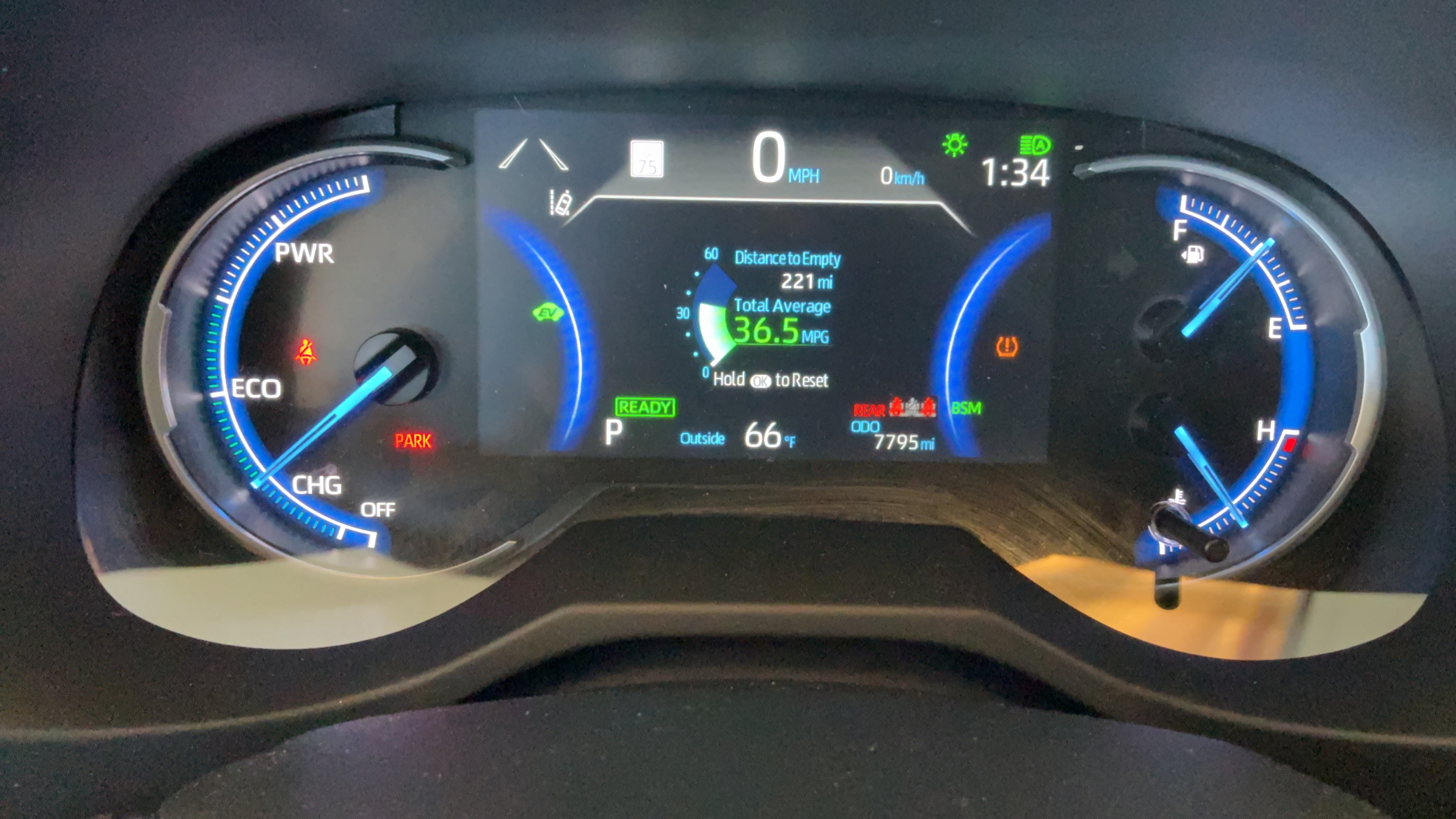 Certified 2025 Toyota RAV4 XLE w/ Convenience Package AWD/4WD image 10