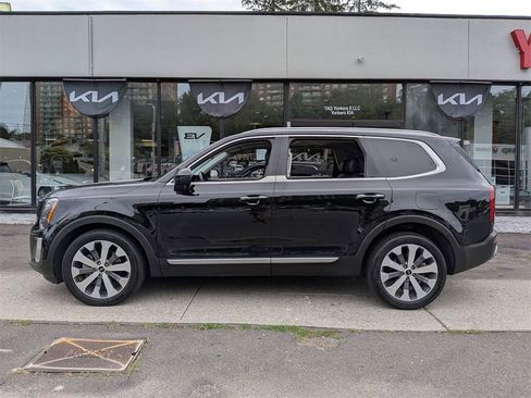Certified 2022 Kia Telluride S image 13