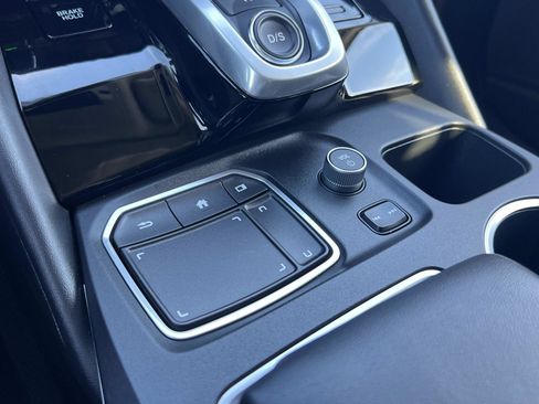 Used 2023 Acura MDX FWD w/ Technology Package image 17