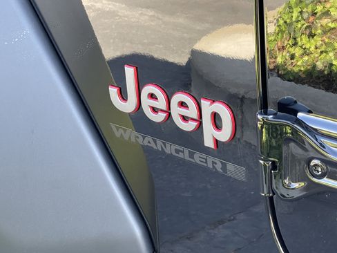 New 2026 Jeep Wrangler Unlimited Rubicon image 12