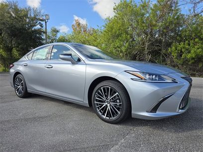 New 2025 Lexus ES 350 w/ Premium Package