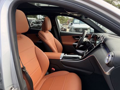 Certified 2026 Mercedes-Benz GLC 300 image 31