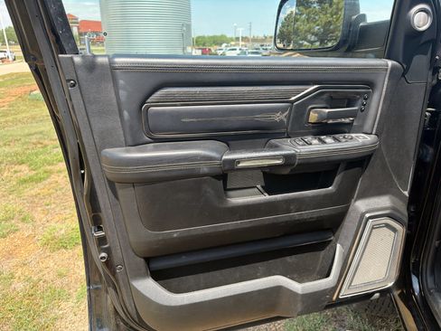 Used 2020 RAM 2500 Limited AWD/4WD image 11