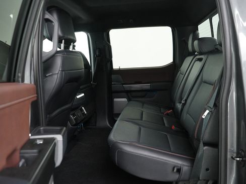 Used 2022 Ford F150 Lariat w/ Max Trailer Tow Package image 16