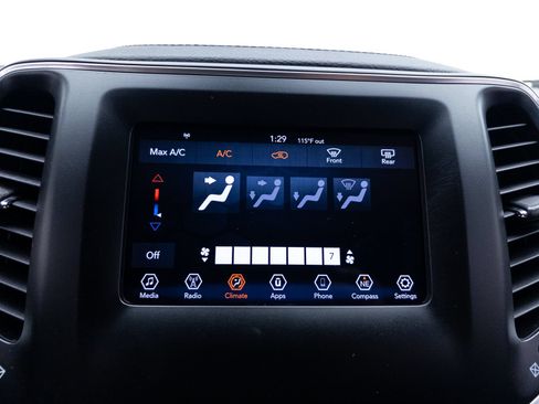 Used 2019 Jeep Cherokee Latitude Plus FWD image 23