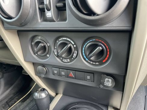 Used 2008 Jeep Wrangler Unlimited Rubicon w/ PWR Convenience Group AWD/4WD image 24
