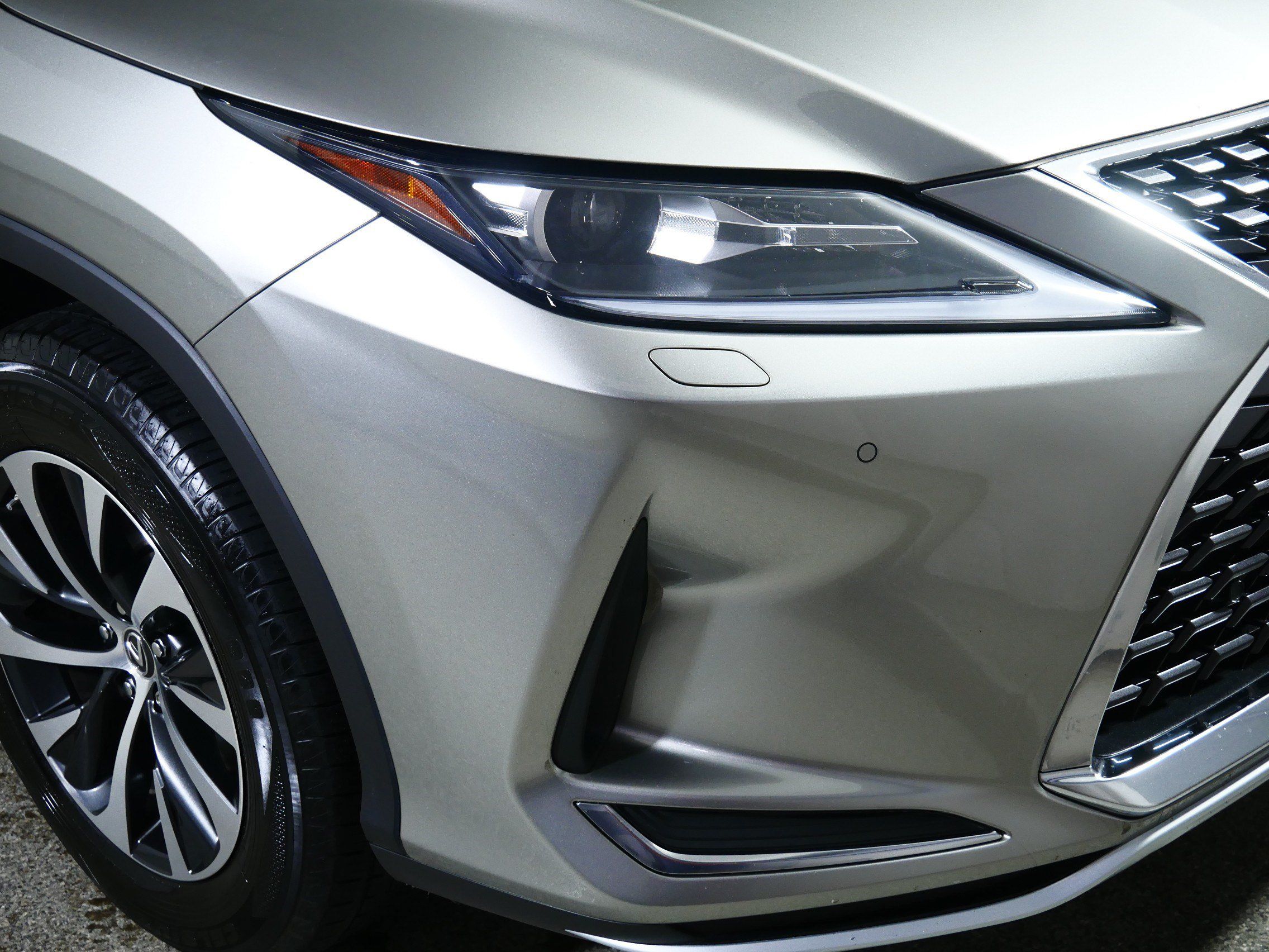 Used 2021 Lexus RX 350L Premium w/ Premium Package AWD/4WD image 16