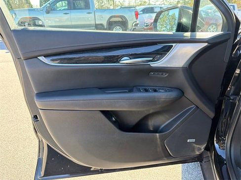 Used 2021 Cadillac XT5 Premium Luxury image 10