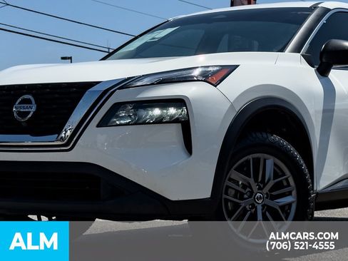 Used 2021 Nissan Rogue S FWD image 8