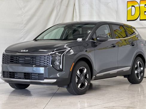 New 2026 Kia Sportage LX FWD image 8