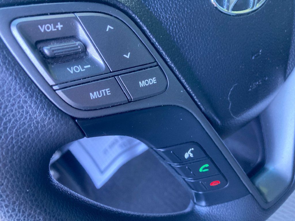 Used 2016 Hyundai Santa Fe Sport AWD/4WD image 39