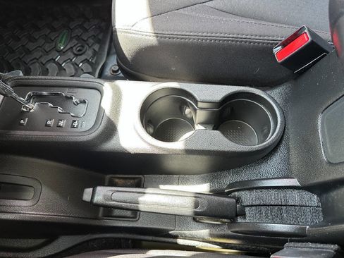 Used 2013 Jeep Wrangler Unlimited Sport image 51