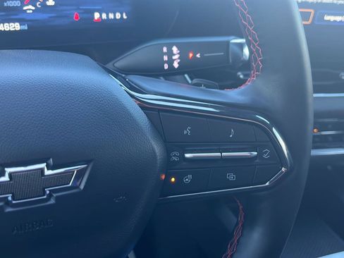 Used 2025 Chevrolet Equinox RS w/ Safety and Technology Package image 12