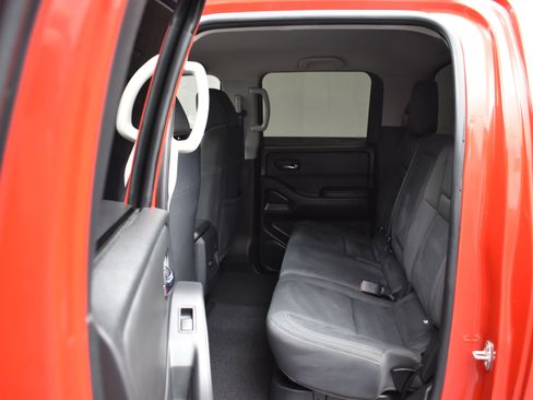 Used 2023 Nissan Frontier SV image 10