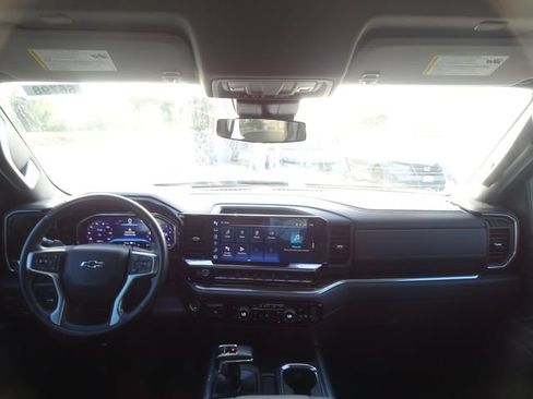 Used 2022 Chevrolet Silverado 1500 RST AWD/4WD image 11