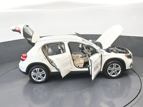 Used 2018 Mercedes-Benz GLA 250 image 71