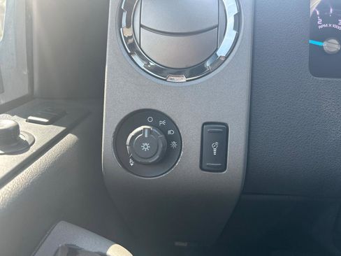 Used 2012 Ford F250 Lariat w/ Lariat Interior Pkg AWD/4WD image 16