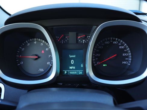 Used 2011 Chevrolet Equinox LT w/ Driver Convenience Package image 26