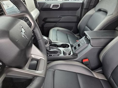 New 2026 Ford Bronco Outer Banks w/ Sasquatch Package AWD/4WD image 22