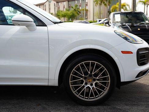 Used 2022 Porsche Cayenne S image 5