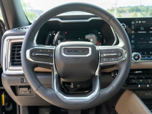 New 2026 GMC Canyon Denali w/ LPO, Denali Black Edition AWD/4WD image 15