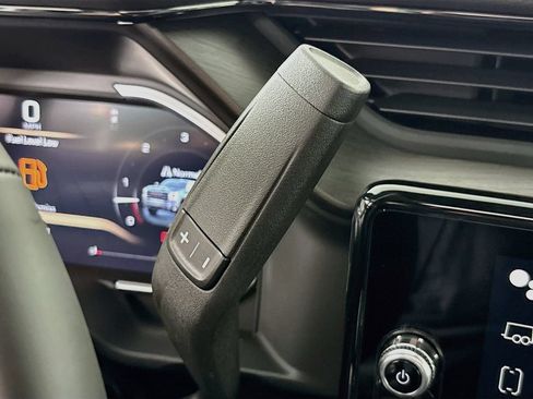 New 2026 GMC Sierra 2500 AT4 AWD/4WD image 17