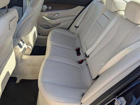 Used 2018 Mercedes-Benz E 300 image 17