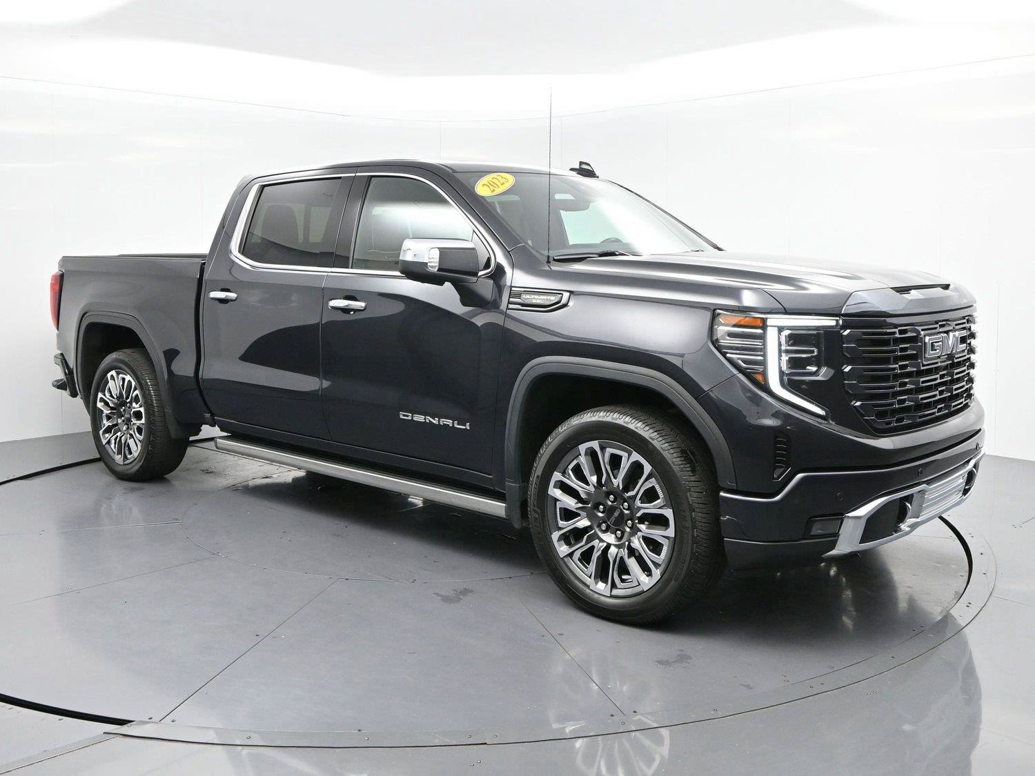 Used 2023 GMC Sierra 1500 Denali Ultimate AWD/4WD image 2