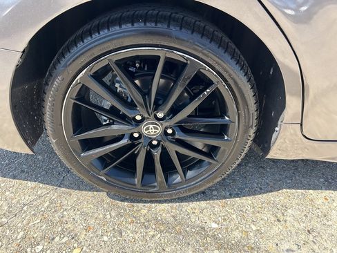 Used 2023 Toyota Camry XSE image 23