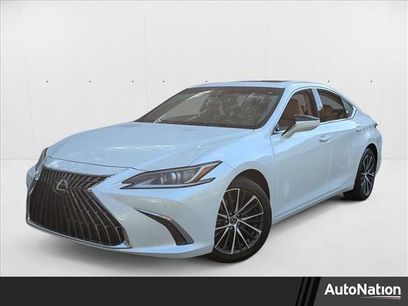 New 2025 Lexus ES 300h w/ Premium Package