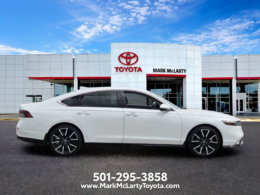 Used 2025 Honda Accord Touring image 6