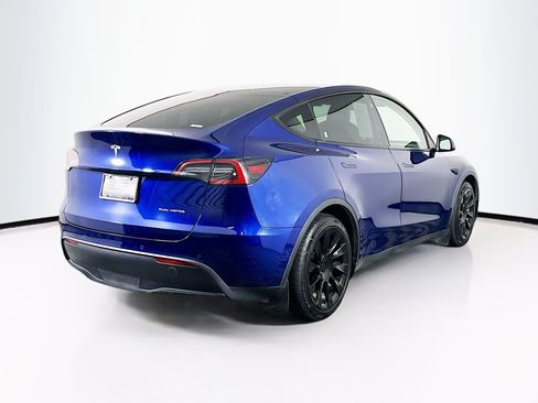 Used 2021 Tesla Model Y Long Range AWD/4WD image 9