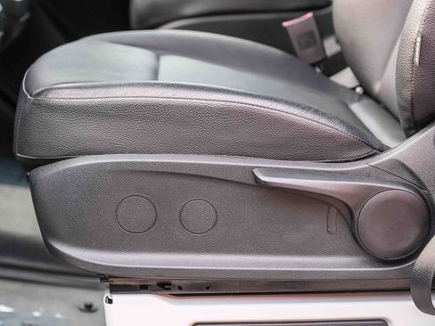 Used 2023 Mercedes-Benz Sprinter 2500 w/ Acoustic Package image 21