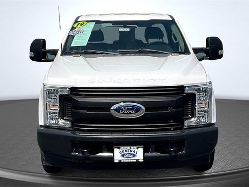 Certified 2019 Ford F350 XL w/ Power Equipment Group image 3