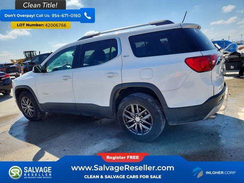 Used 2017 GMC Acadia SLT FWD image 3