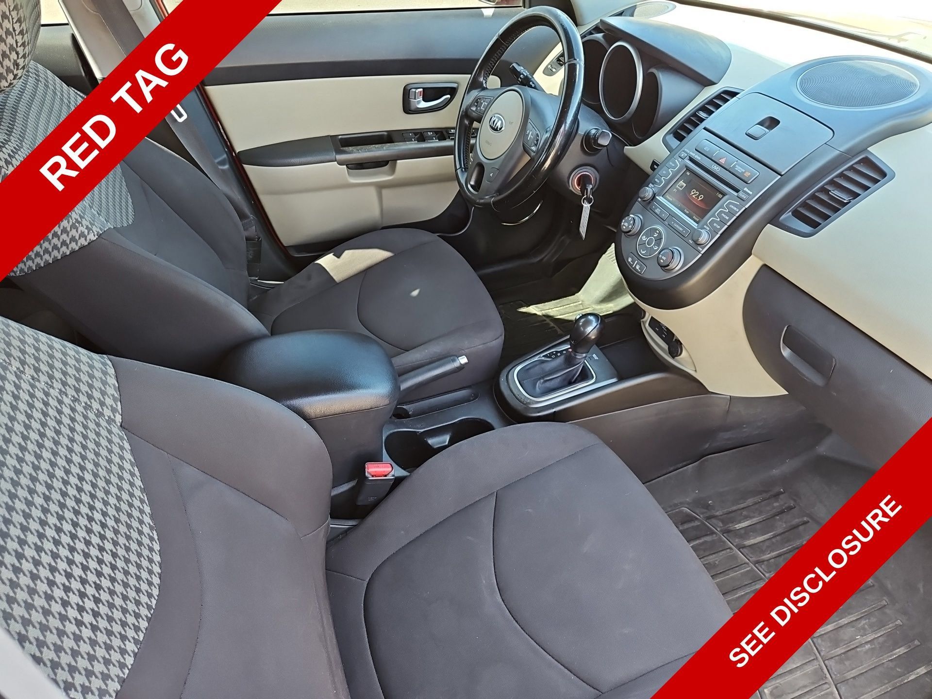 Used 2013 Kia Soul ! FWD image 12