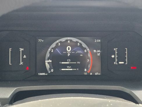 Used 2025 Toyota Tacoma SR5 AWD/4WD image 6