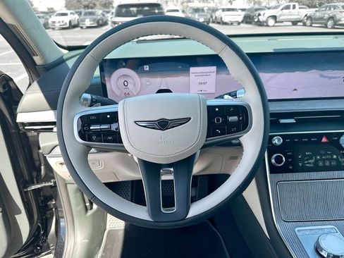 Certified 2025 Genesis GV80 3.5T Prestige image 10