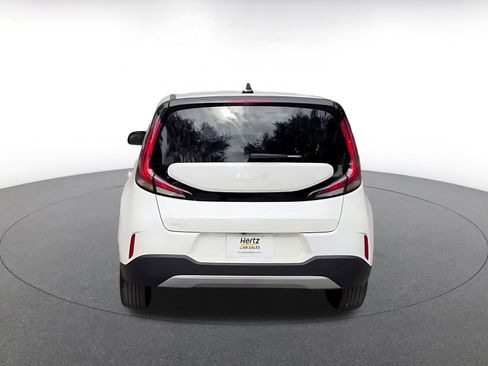 Used 2025 Kia Soul LX w/ LX Technology Package image 12