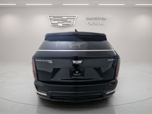 New 2026 Cadillac Escalade IQ Luxury 1 image 6
