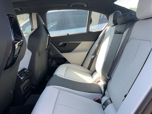 New 2026 BMW M5 w/ Executive Package image 29