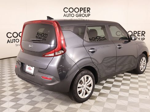 Used 2020 Kia Soul LX FWD image 19