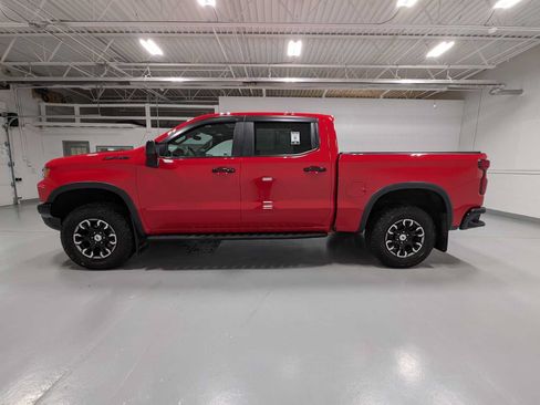 Certified 2023 Chevrolet Silverado 1500 ZR2 w/ Technology Package AWD/4WD image 11